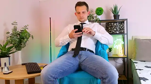 Jimmy_Doss: διαδικτυακό σόου στην κάμερα