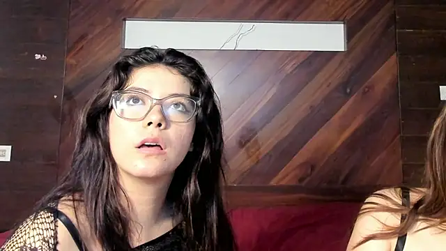 Pertunjukan Kamera Web Hannah__55