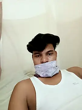 Pokazy przed kamerką – Sufian999