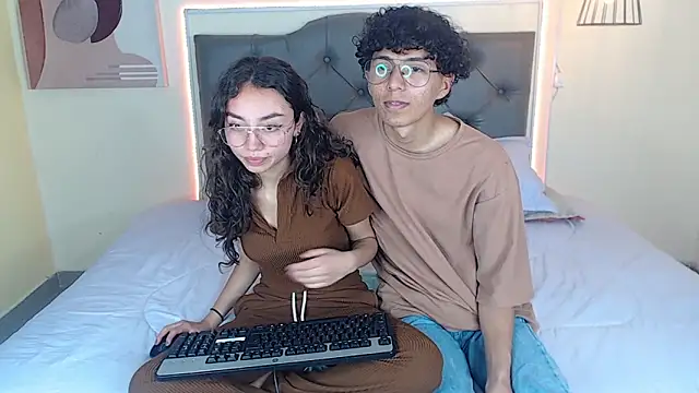 Lubli_thodez Show in webcam