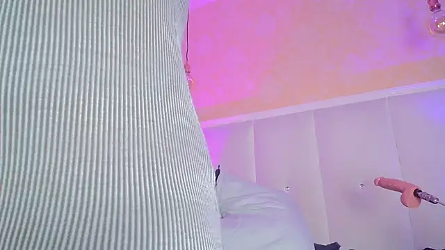 แชท XXX สดของ KayaBrown