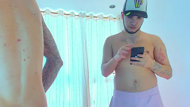 TheBatMansion Adlı Modelin Canlı XXX Sohbeti