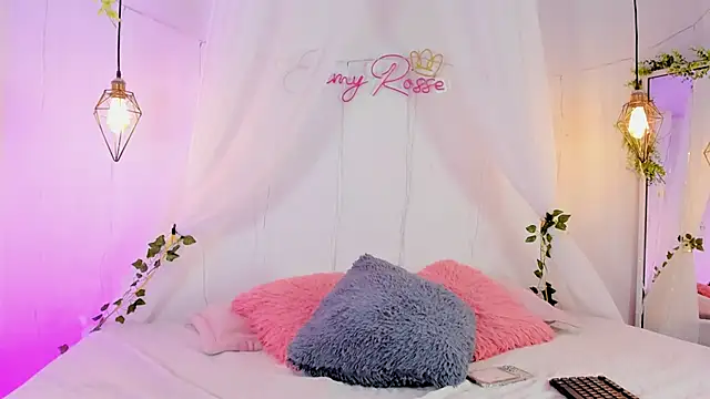 Czat XXX na żywo – eimi_rosse18