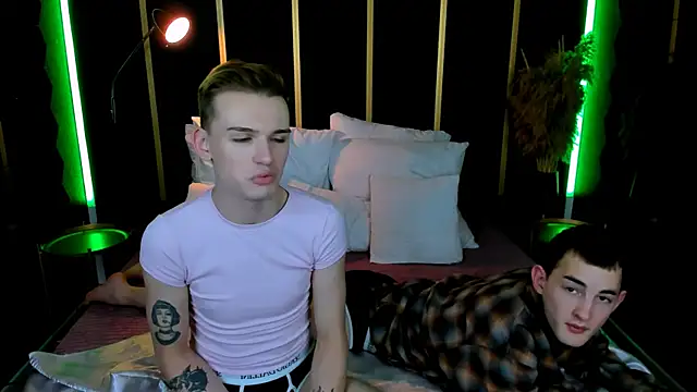 XXX chat uživo modela Lucas_Moran