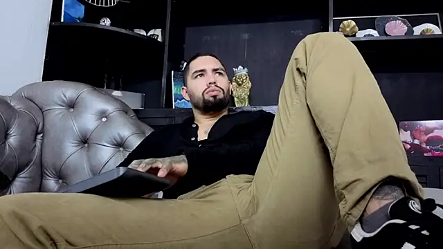 Pokazy przed kamerką – matteosantos