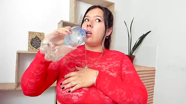 Chat +18 de LinaBrowm ao vivo