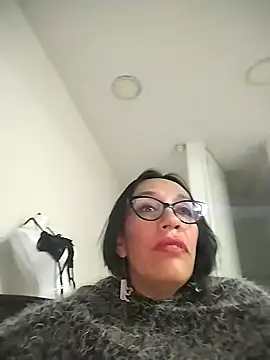 Shantey_Laurent Live XXX-Chat