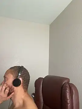 Chatroom XXX en direct de Fathero1time