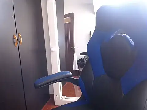 danna_martinez33's Live XXX Chat