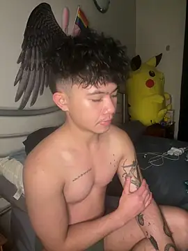 Pokazy przed kamerką – Asiantwunk