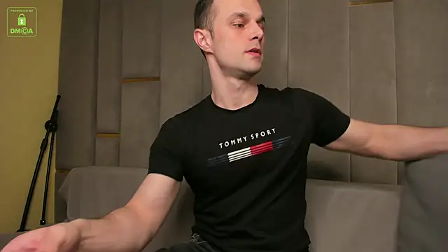 BrandonNorris élő XXX-chatje