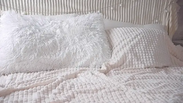 SunnivaCovil élő XXX-chatje