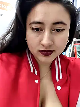 Show modela _Sarah-Office1 na web-kameri