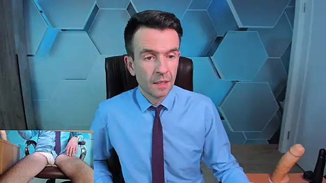 SteveTiger Adlı Modelin Canlı XXX Sohbeti