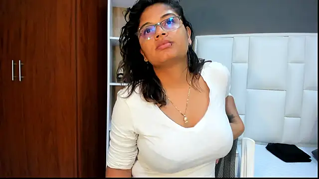 yeral2017's Live XXX Chat