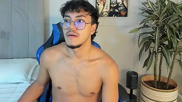 kai_storn Adlı Modelin Web Kamerası Şovu