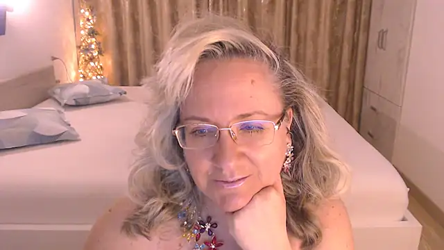 Raisshy Live XXX-Chat