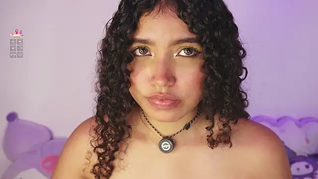 Chat +18 de EloiseSweetxx ao vivo