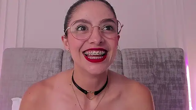 Angel-bells live XXX chat