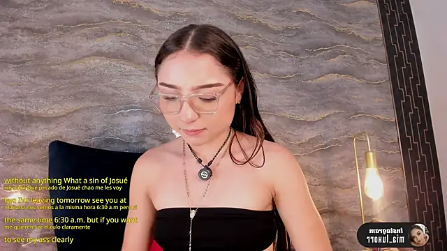 Chat XXX ao vivo de Mia_Luxor