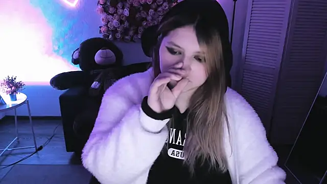 DiaAngell's Live XXX Chat