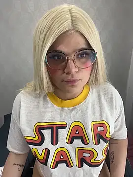 Show modela dayis_butera na web-kameri