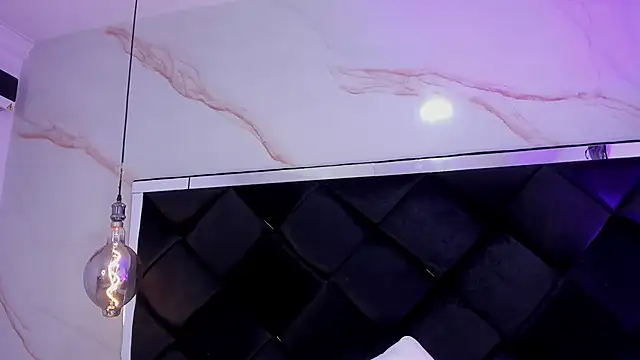 Ibbie_drastic লাইভ XXX চ্যাট