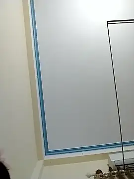 Moubie1's Webcam Show