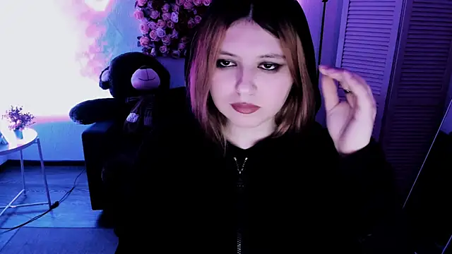 DiaAngell's Live XXX Chat