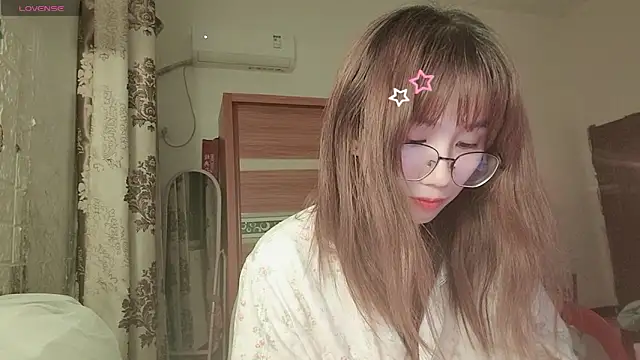 Lili_666 Live XXX-Chat