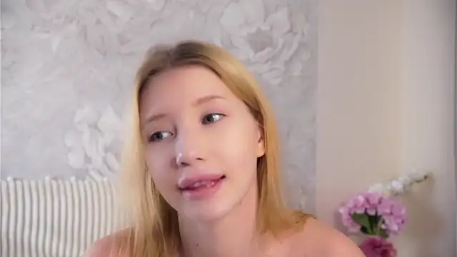 แชท XXX สดของ SunnivaCovil