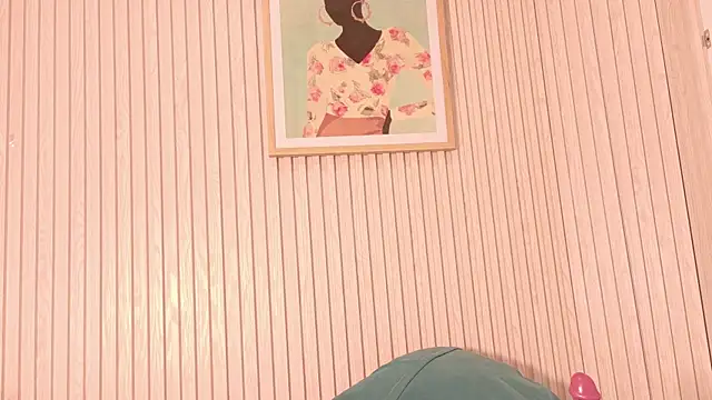 MiaJanssのライブXXXチャット