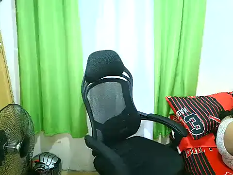 Živý XXX chat xLickme24