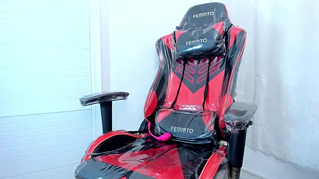 Cleopatra_Trans 即時 XXX 聊天