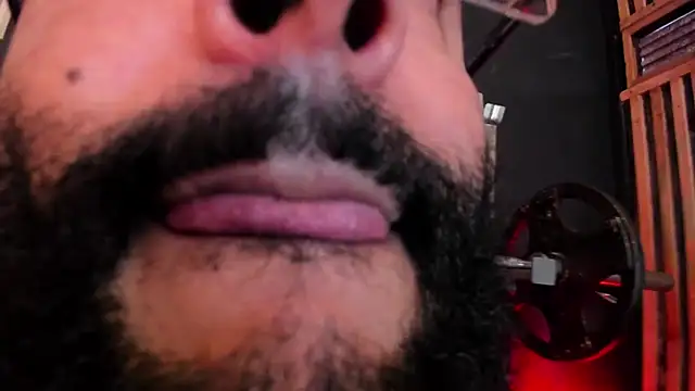 Czat XXX na żywo – Luke__09