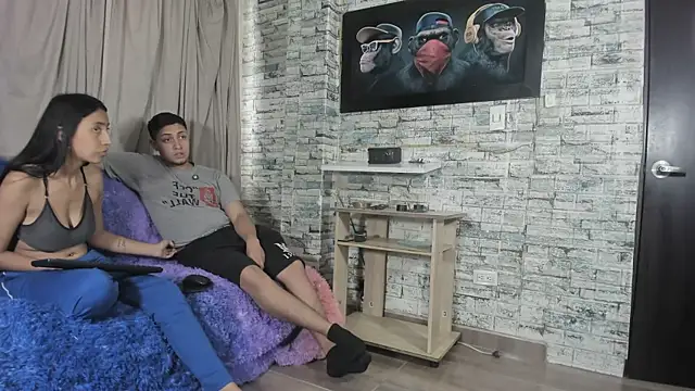 NoahAndBunny Chat XXX in diretta