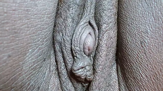 morenahott1's Live XXX Chat