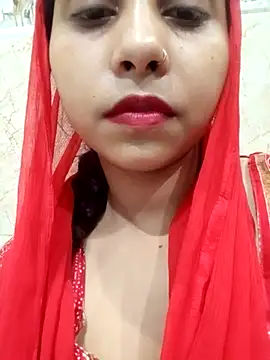 Deepsika Adlı Modelin Canlı XXX Sohbeti