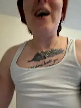 Tiara_XOX 现场XXX聊天