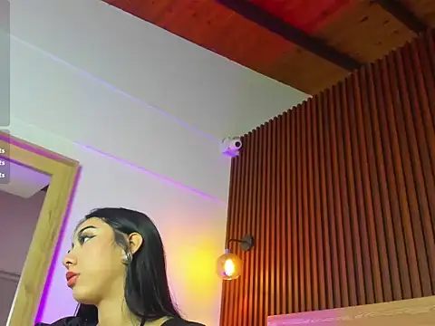 Chat +18 de katnissa_28 ao vivo