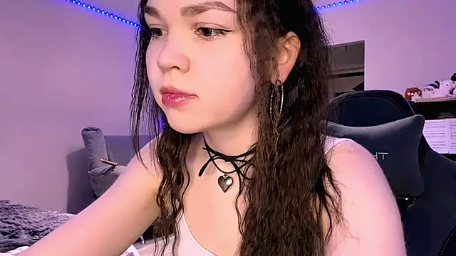 Esmi12345のライブXXXチャット