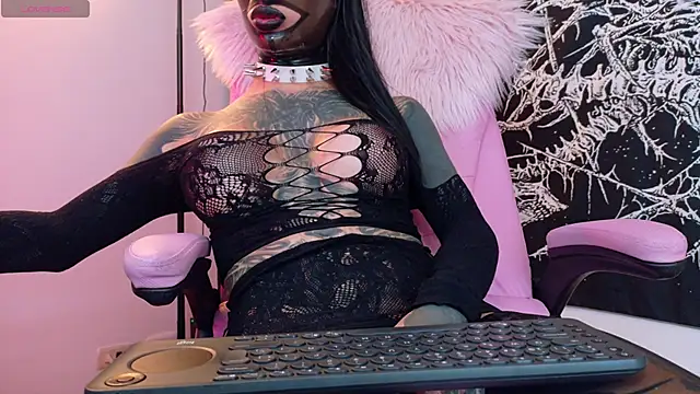 antoniaacxx 在線直播表演