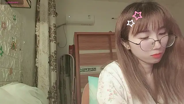 Lili_666のライブXXXチャット