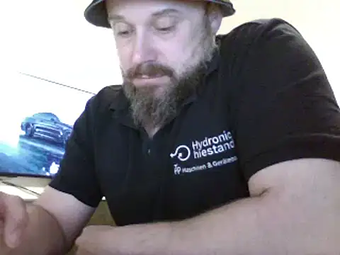 FROL83's Webcam Show