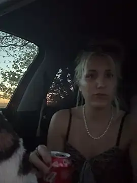 OliviaMaeBabe webkamerás műsora