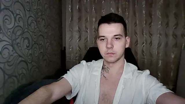 Pokazy przed kamerką – gwinbladee