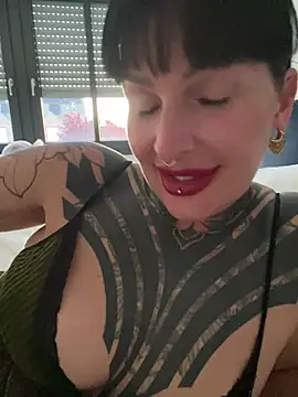 Chat +18 de KathaleaNoir ao vivo