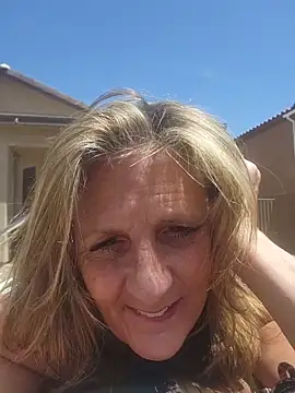 SultrySummer68n Live XXX chat