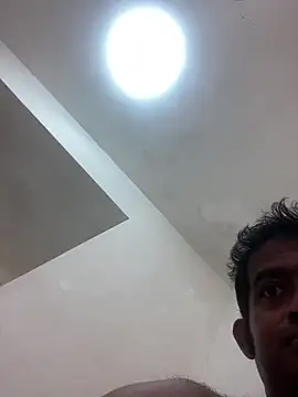 Sujiynb Show in webcam