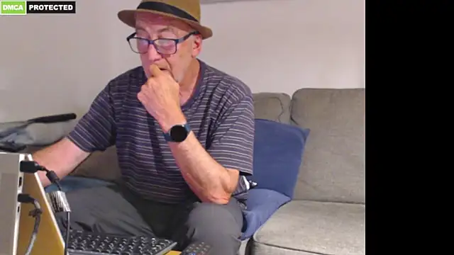 bluedae1's Webcam Show